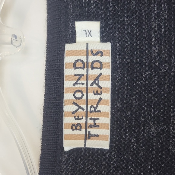 BEYOND THREADS Black Alpaca Wool Blend Wrap Lagonlook Cardigan Sweater - Picture 2 of 11